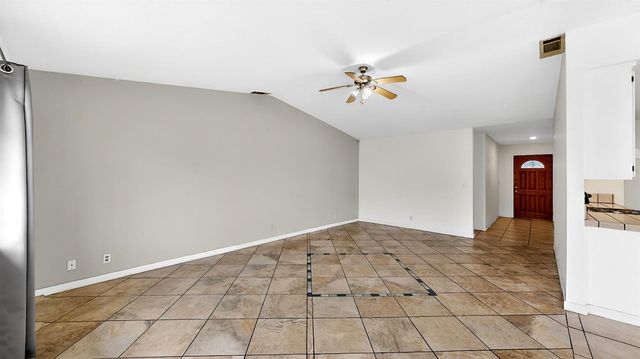 2405 NE Bucknell St, Turlock, CA 95382