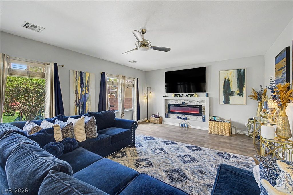 2924 Dowitcher Avenue, North Las Vegas, NV 89084 — exterior