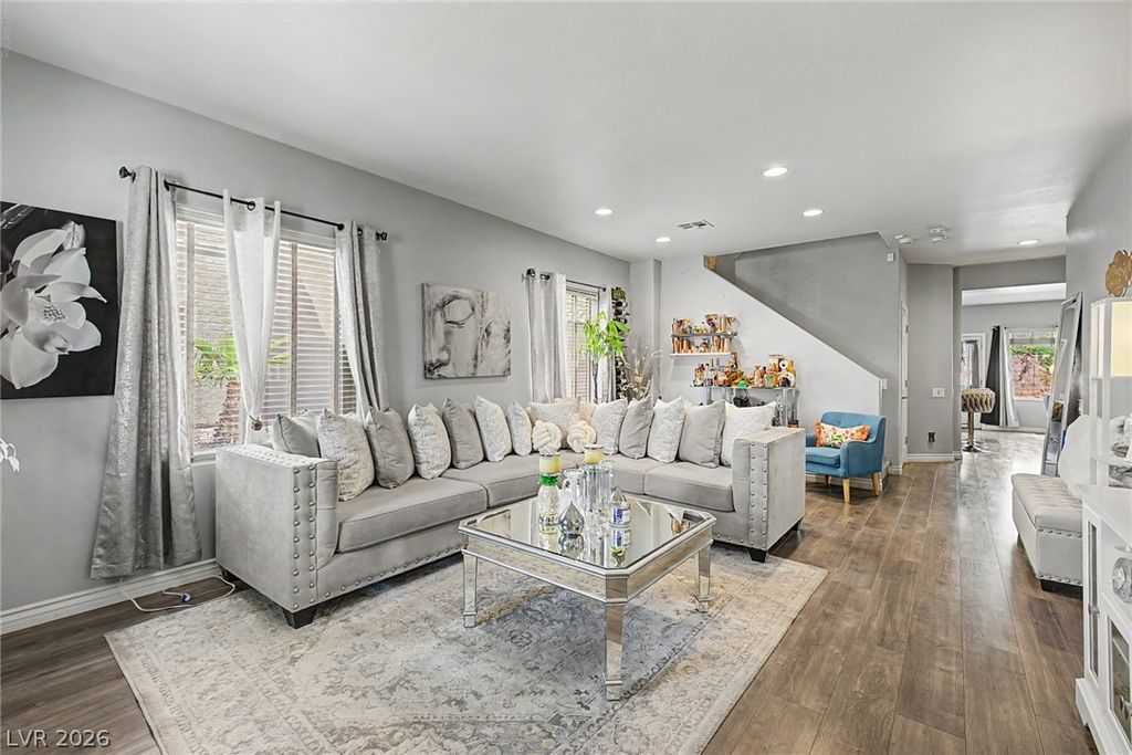 2924 Dowitcher Avenue, North Las Vegas, NV 89084 — photo 4