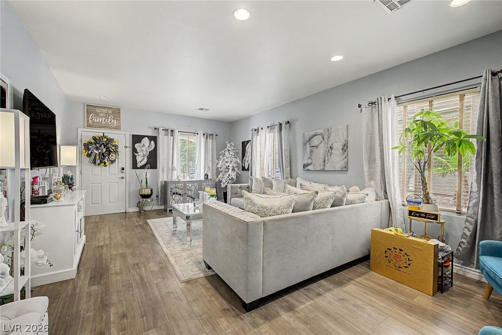 2924 Dowitcher Avenue, North Las Vegas, NV 89084 — photo 5