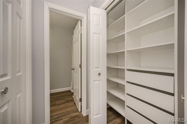 2303 Kratky Road B, St Louis, MO 63114