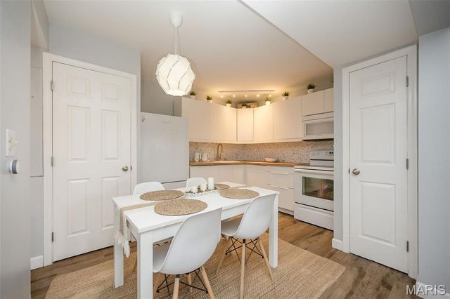 2303 Kratky Road B, St Louis, MO 63114