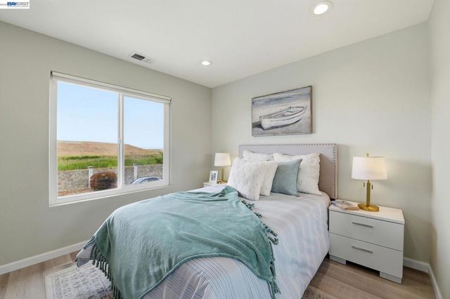 32501 Carmel Way, Union City, CA 94587