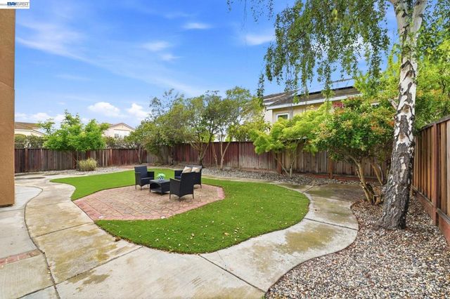 32501 Carmel Way, Union City, CA 94587