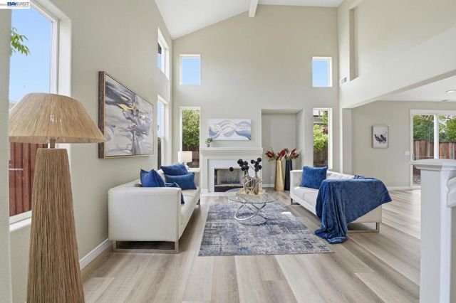 32501 Carmel Way, Union City, CA 94587