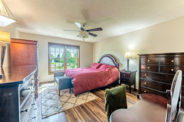 3096 Copper Oaks Draw, Woodbury, MN 55125