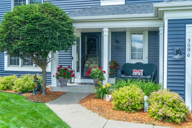 3096 Copper Oaks Draw, Woodbury, MN 55125
