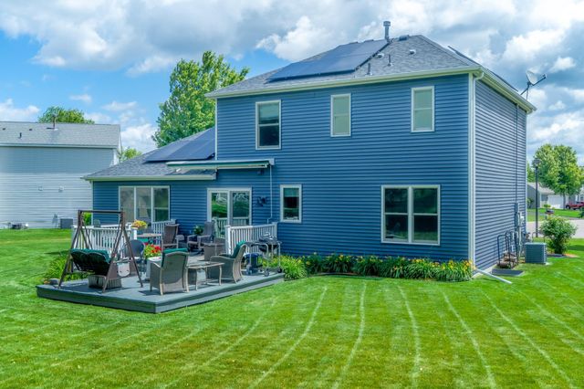3096 Copper Oaks Draw, Woodbury, MN 55125
