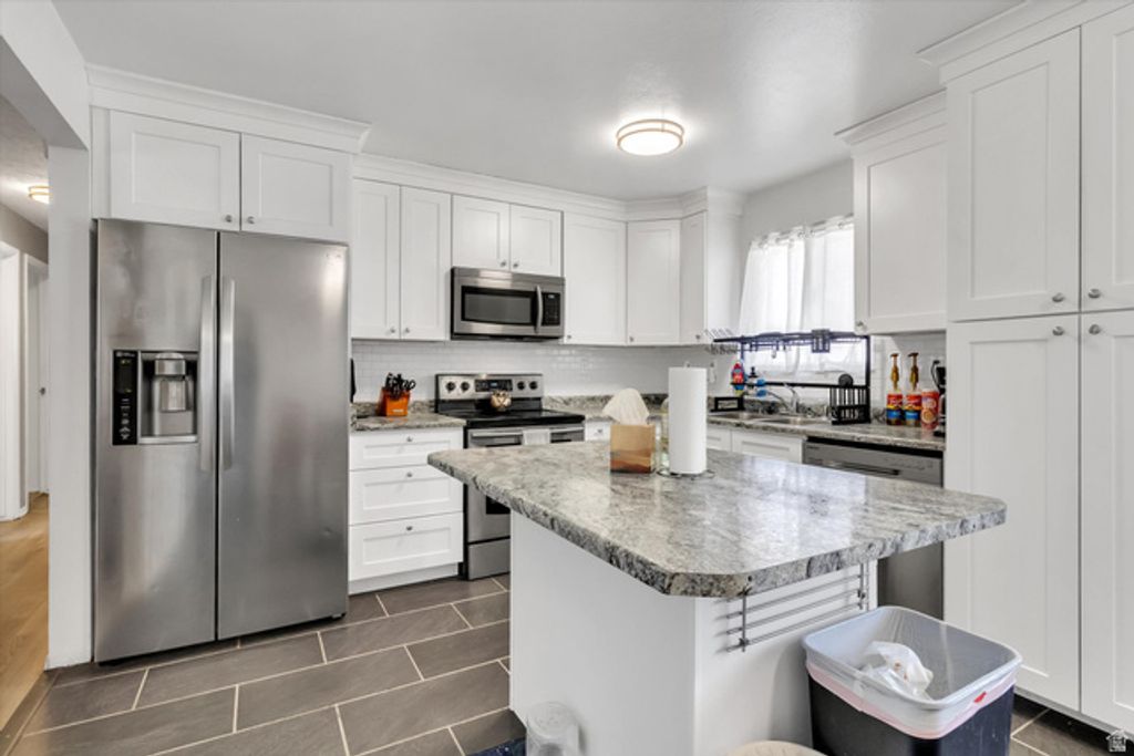 Image 2 of property listing at 369 E 500 N, American Fork, UT 84003