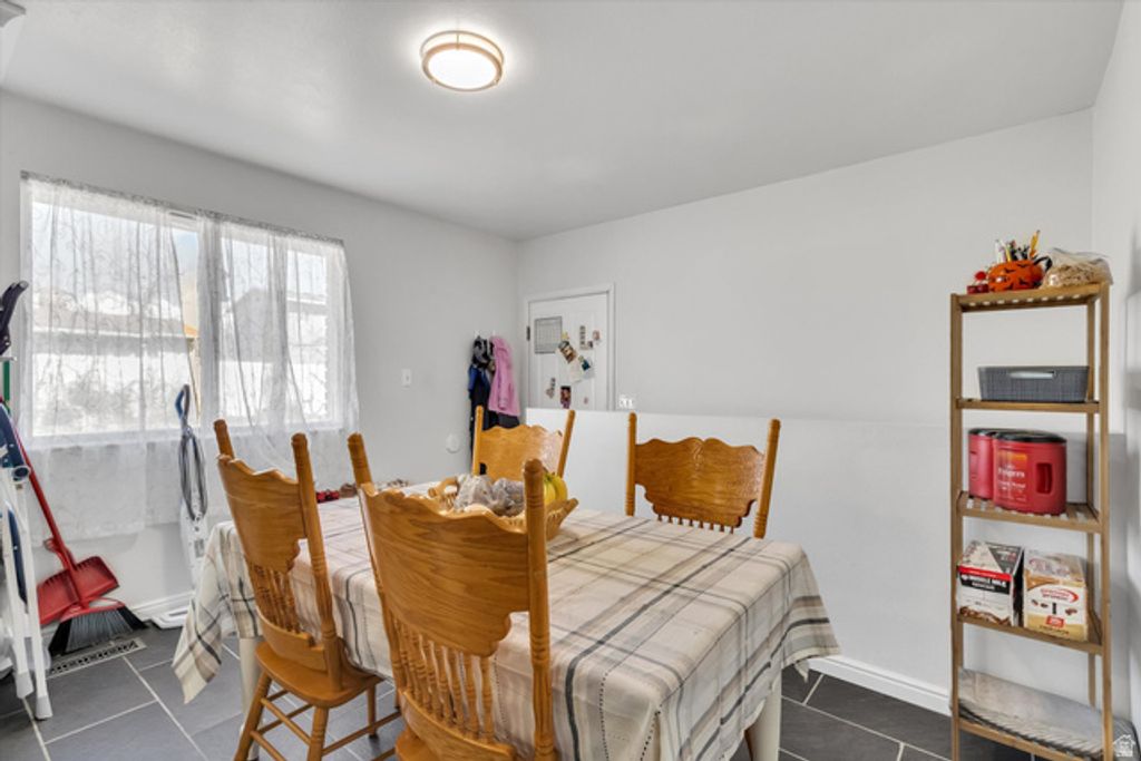 Image 3 of property listing at 369 E 500 N, American Fork, UT 84003