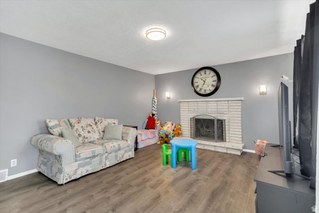 Image 5 of property listing at 369 E 500 N, American Fork, UT 84003