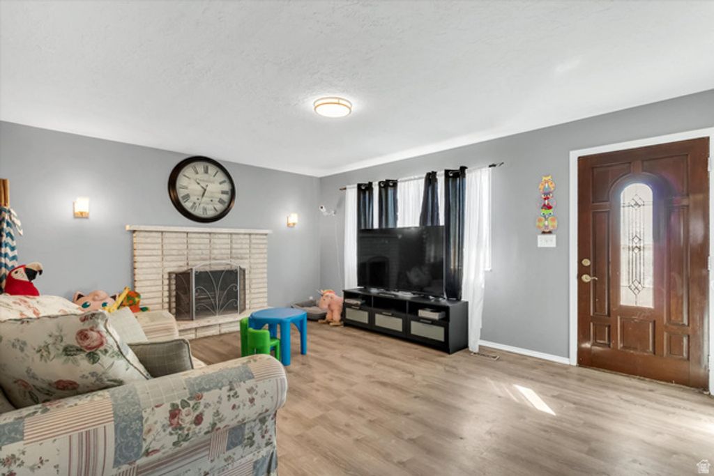 Image 6 of property listing at 369 E 500 N, American Fork, UT 84003