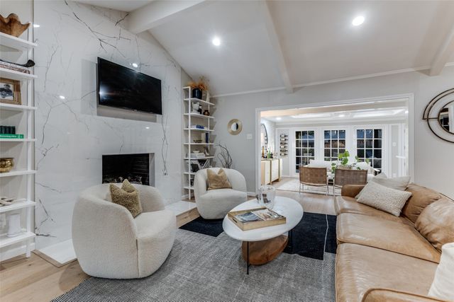 6824 Winterwood Lane, Dallas, TX 75248