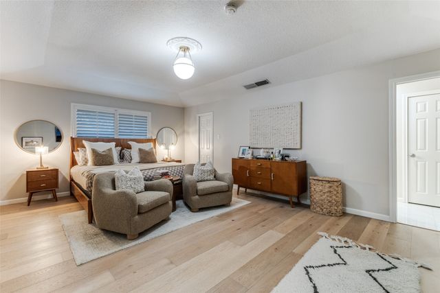 6824 Winterwood Lane, Dallas, TX 75248