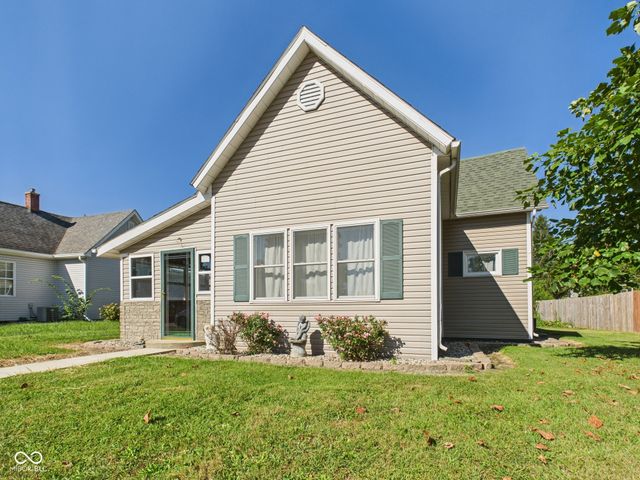 1019 N John Street, Lapel, IN 46051