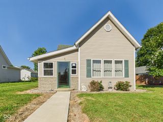 1019 N John Street, Lapel, IN 46051
