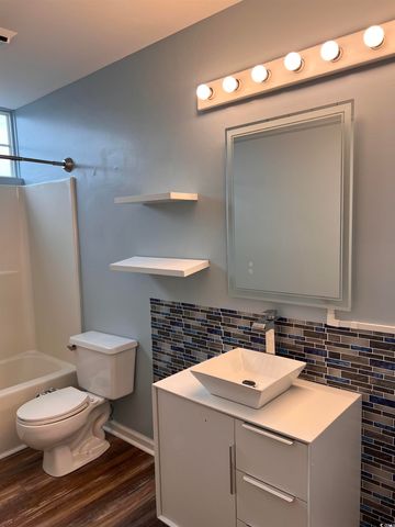 2258 Huntingdon Dr Apt E, Surfside Beach, SC 29575