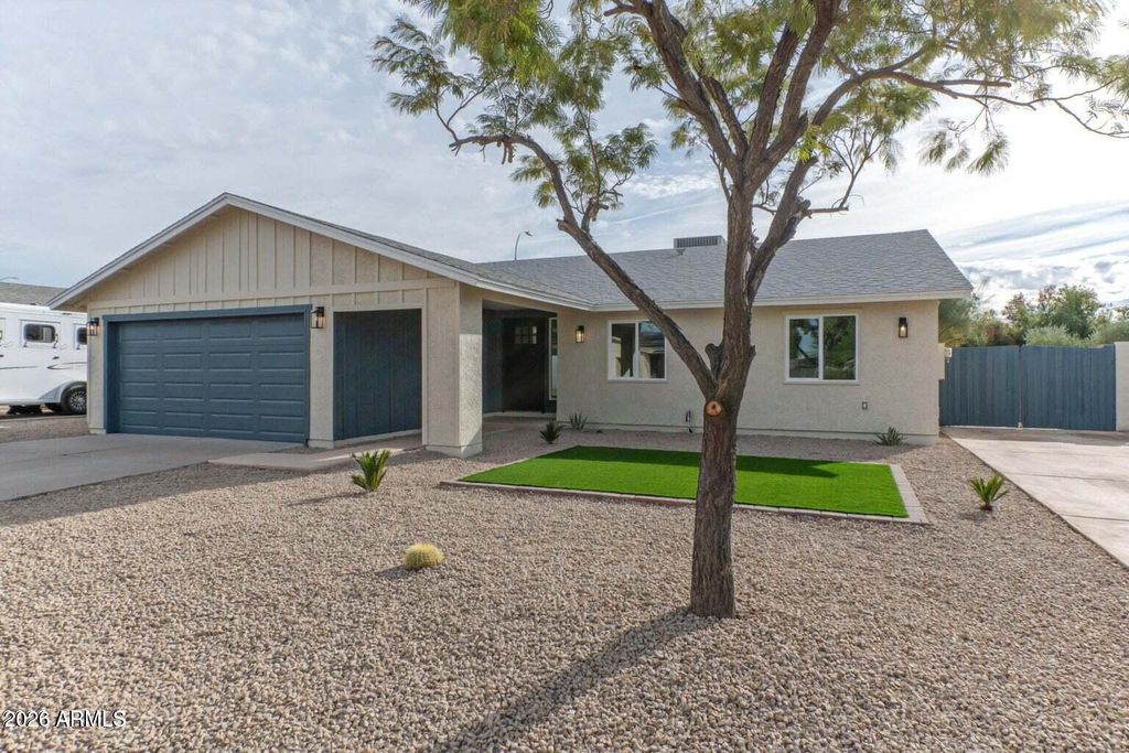 541 W MYRNA Lane, Chandler, AZ 85225 — exterior