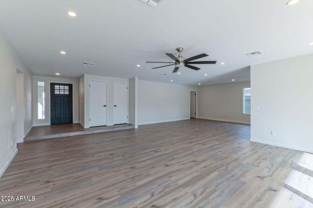 541 W MYRNA Lane, Chandler, AZ 85225 — photo 4