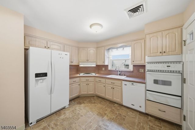 52 Broadway, Clark Twp., NJ 07066