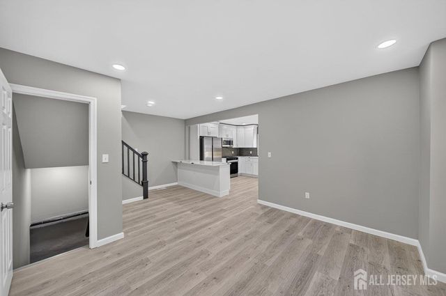 184 Green Street, Woodbridge Proper, NJ 07095