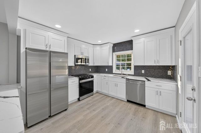 184 Green Street, Woodbridge Proper, NJ 07095