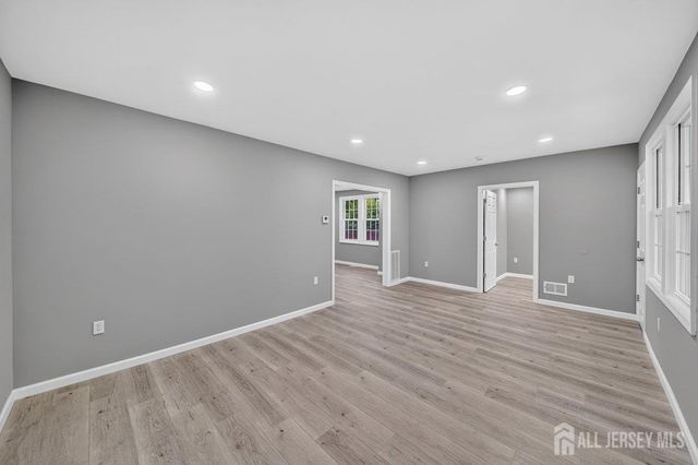 184 Green Street, Woodbridge Proper, NJ 07095