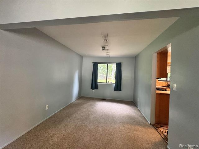 13305 Crane Ridge Drive, Fenton, MI 48430