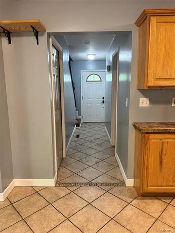 13305 Crane Ridge Drive, Fenton, MI 48430