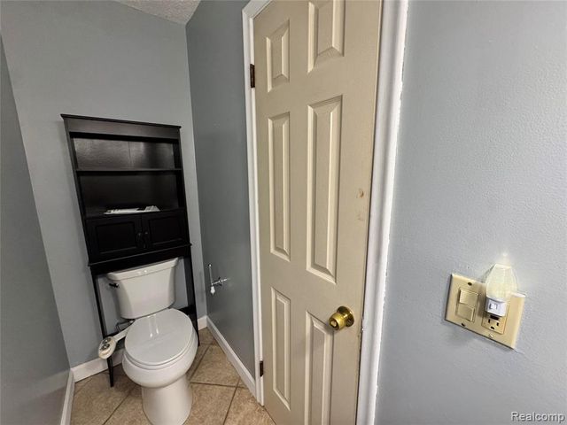 13305 Crane Ridge Drive, Fenton, MI 48430