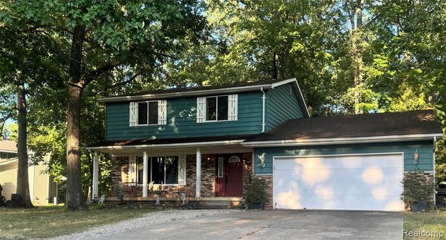13305 Crane Ridge Drive, Fenton, MI 48430