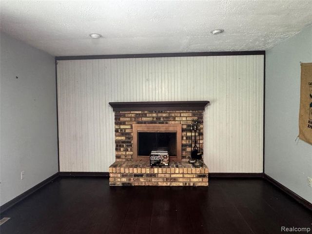 13305 Crane Ridge Drive, Fenton, MI 48430