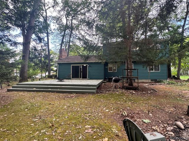 13305 Crane Ridge Drive, Fenton, MI 48430