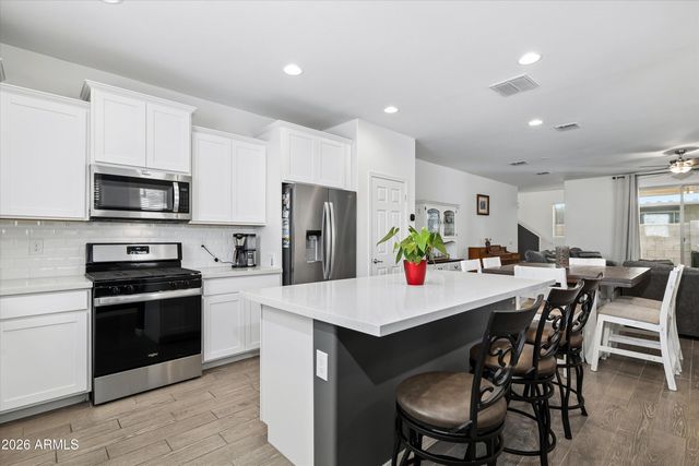 8520 E OSAGE Avenue, Mesa, AZ 85212