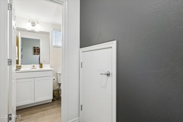 8520 E OSAGE Avenue, Mesa, AZ 85212