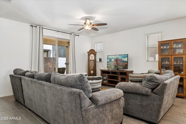 8520 E OSAGE Avenue, Mesa, AZ 85212