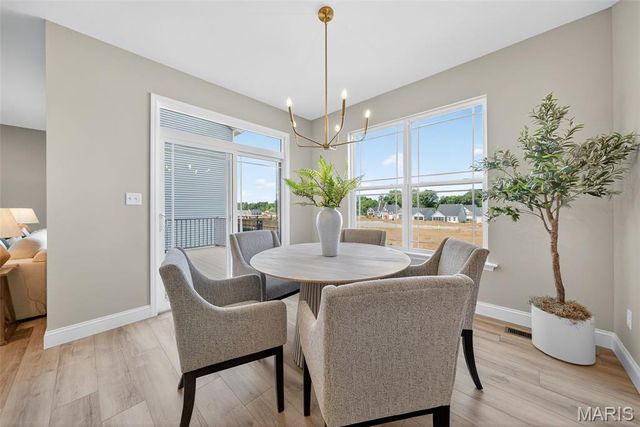 41 Pheasant Ring Drive, St Peters, MO 63376