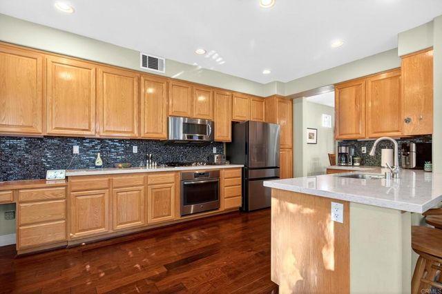 5531 Foxtail Loop, Carlsbad, CA 92010