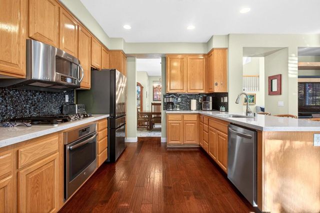 5531 Foxtail Loop, Carlsbad, CA 92010