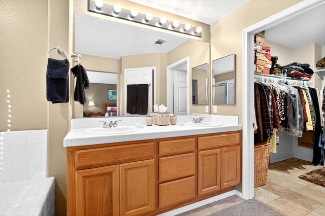 5531 Foxtail Loop, Carlsbad, CA 92010