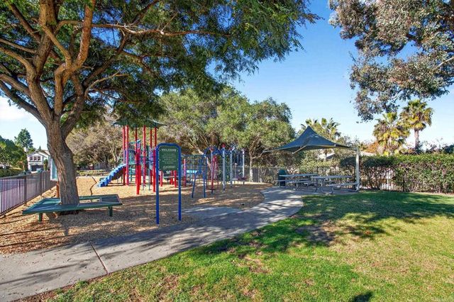 5531 Foxtail Loop, Carlsbad, CA 92010