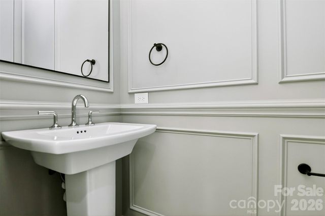 2716 Baltimore Avenue, Charlotte, NC 28203