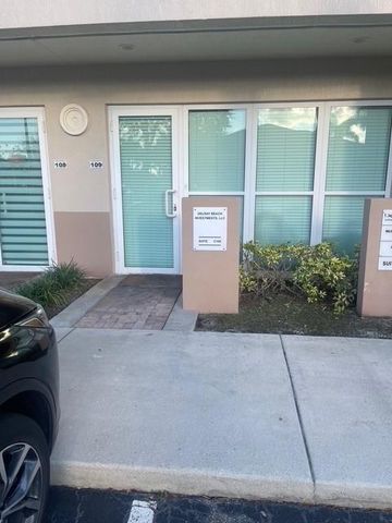 5220 University Drive 109c, Davie, FL 33328