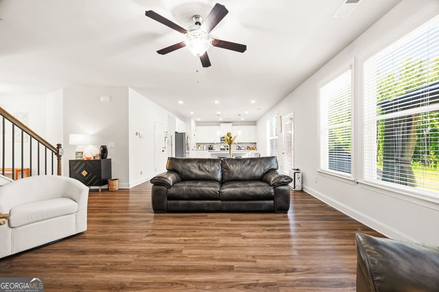 437 Lawson Drive, Mansfield, GA 30055
