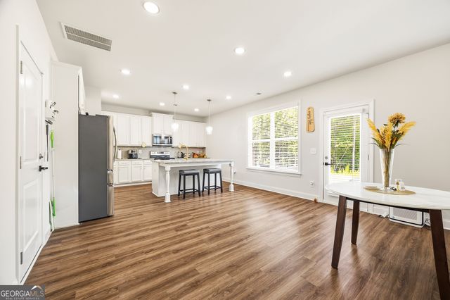 437 Lawson Drive, Mansfield, GA 30055