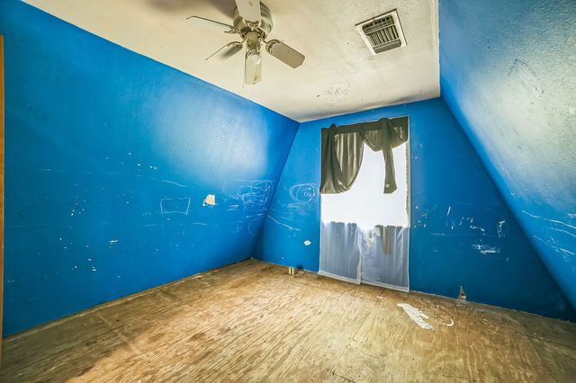1009 An County Road 477, Palestine, TX 75803