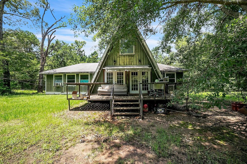1009 An County Road 477, Palestine, TX 75803