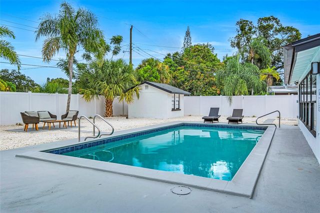 1921 FERN AVENUE, Sarasota, FL 34235