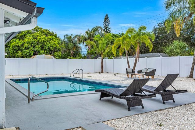1921 FERN AVENUE, Sarasota, FL 34235
