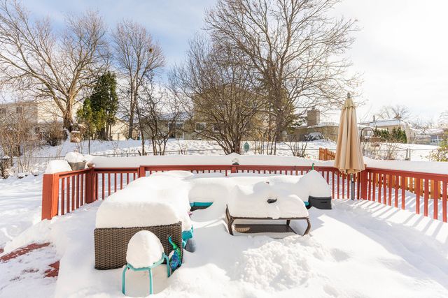 1691 Berkshire Street, Glendale Heights, IL 60139